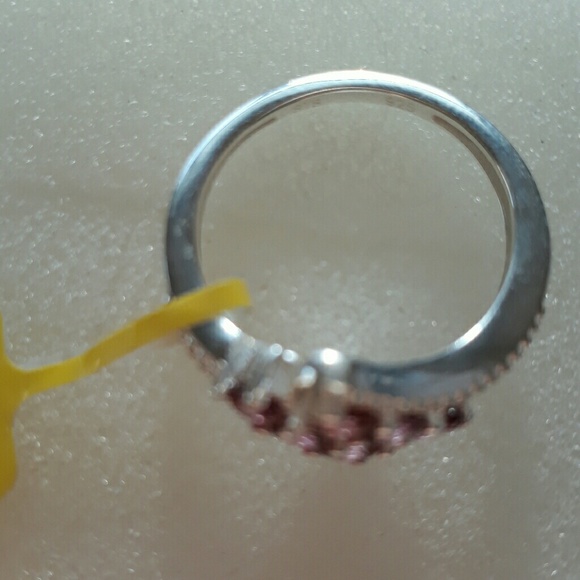 ROSE GARNET RING - Picture 3 of 3